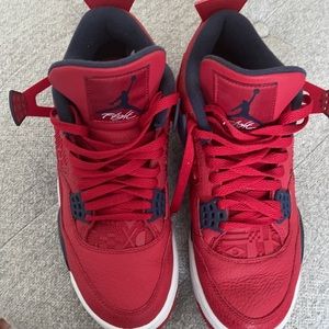 Jordan 4s